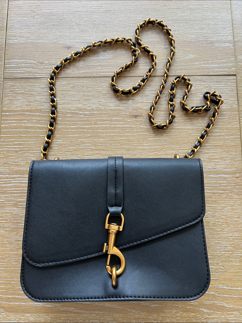 Steve Madden Black Crossbody with Gold Chain and Clasp